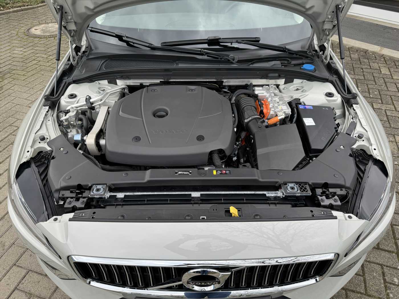Volvo  T6 AWD Plug-in-Hybrid Inscription Expression